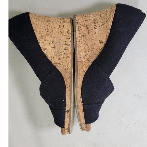 Toms Sandals Womens Size 8 Michelle Black Canvas Wedges Cork Heel Peep-Toe - Picture 7 of 9